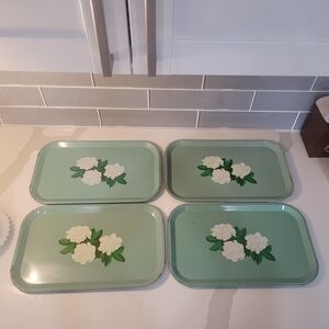 Set of 4 vintage floral metal serving trays